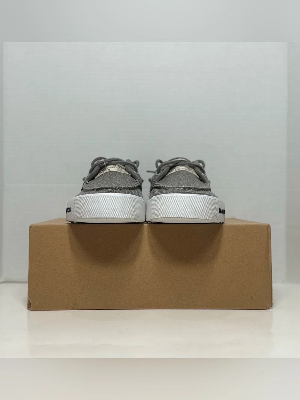 Nautica spinnaker washed Gray Canvas Deck Sneakers Men’s Boat Shoes NEW